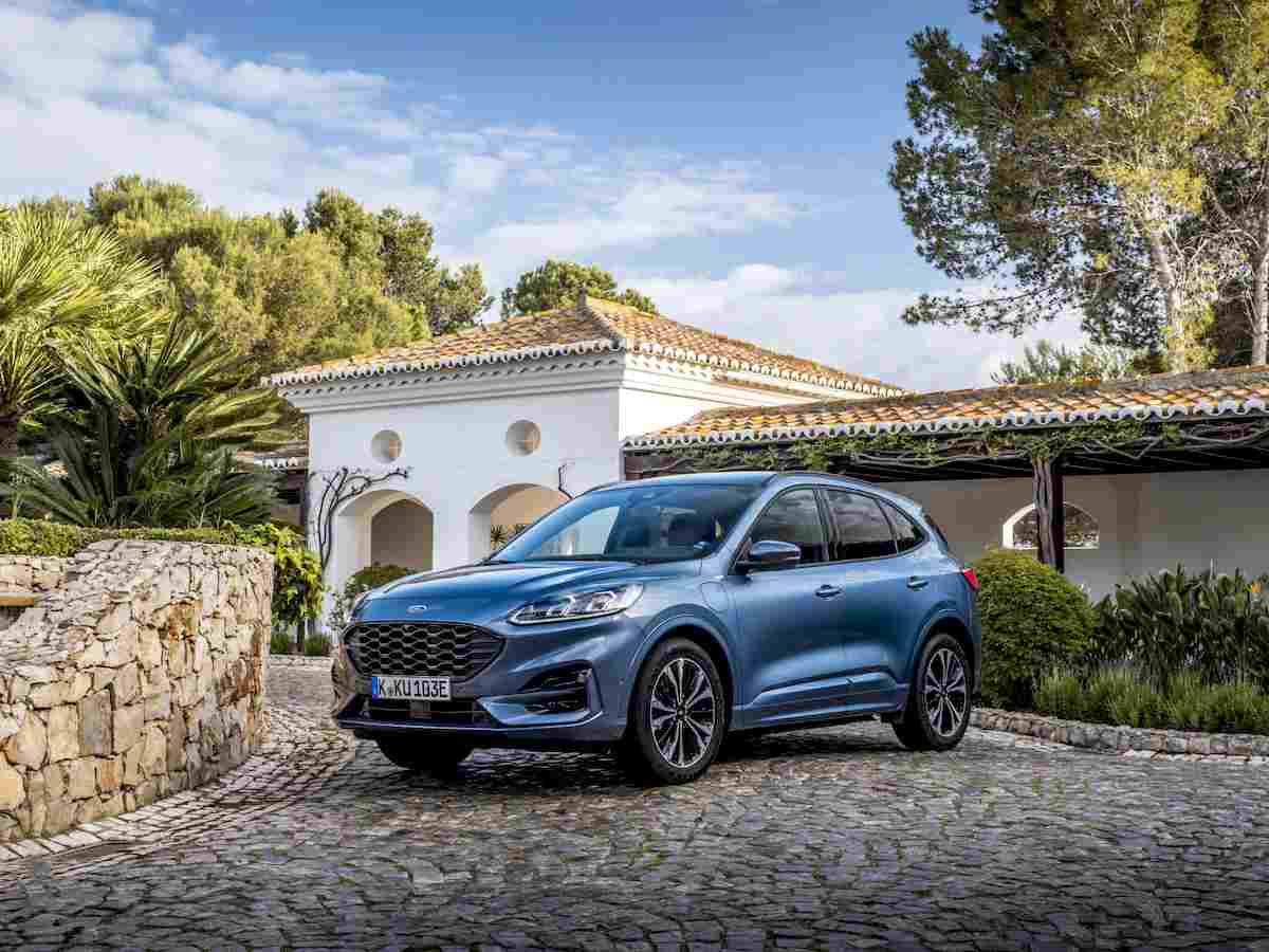 Kuga ST Line X Plug Hybrid Kuga ST Line X Plug Hybrid
