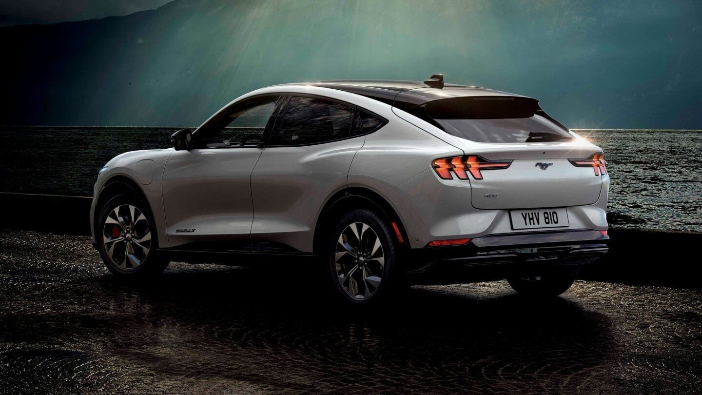 ford mustang mach e ford mustang mach e gris
