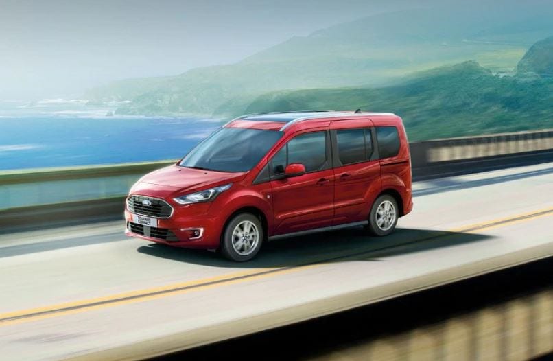 Ford tourneo Ford tourneo rojo
