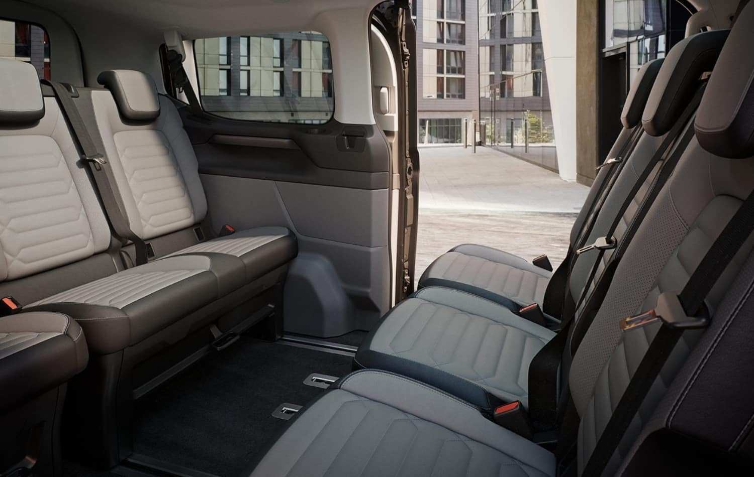 diseño sillones comodos Ford Tourneo Custom y sillones comodos