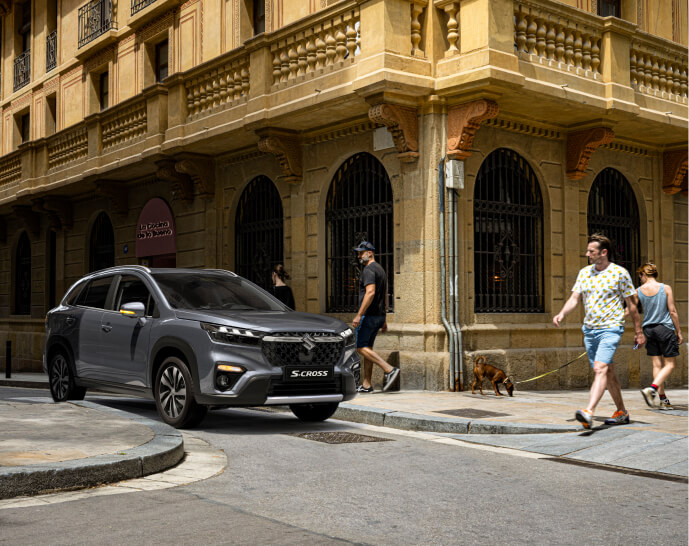 suzuki-s-cross-segunda-mano Suzuki SCross gris segunda mano en ciudad